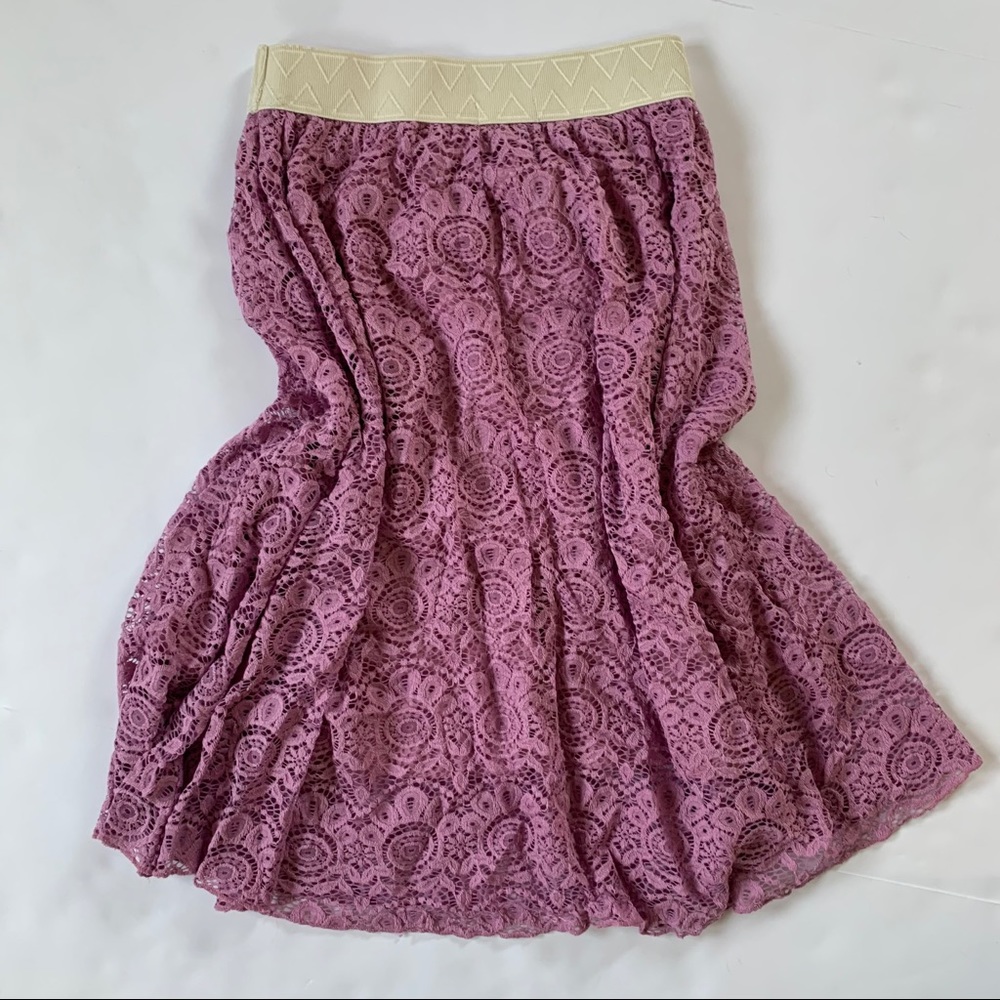 XS lacy floral Lola skirt by LuLaRoe